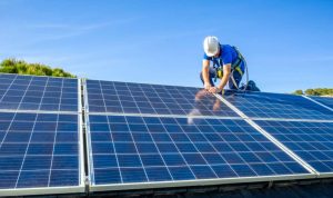 Installation et mise en production des panneaux solaires photovoltaïques à Evin-Malmaison